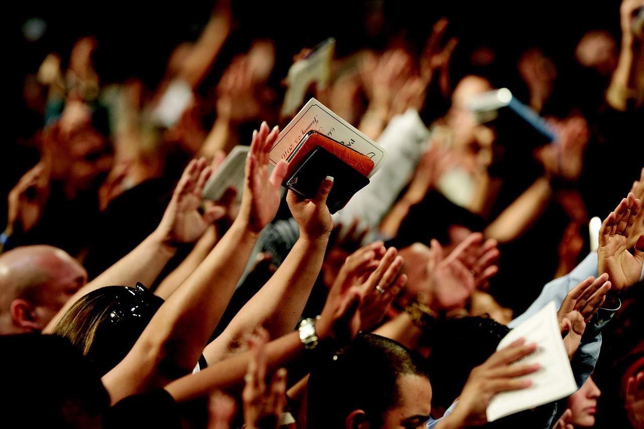 Loudness and Silence in Worship